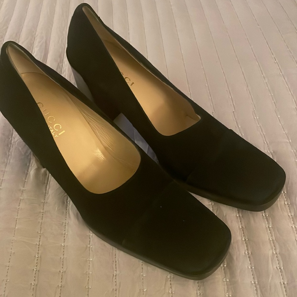 Gucci heels - Picture 1 of 8